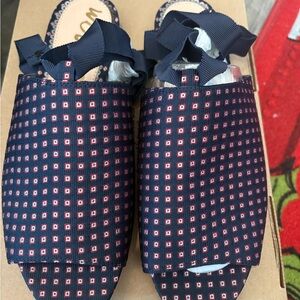 Sam Edelman Navy and Red Patterned Sandals